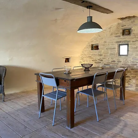 La Maison Du Pape Holiday home *