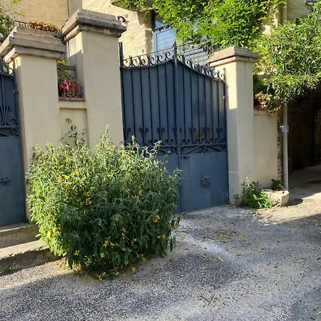 La Maison Du Pape Holiday home