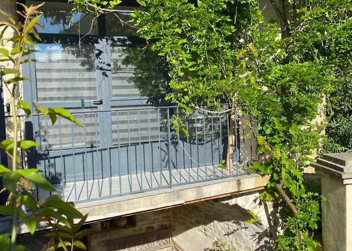 Tatil Evi La Maison Du Pape Monteils (Gard)