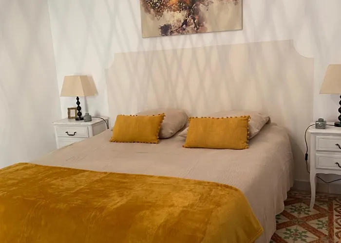 La Maison Du Pape Monteils (Gard)