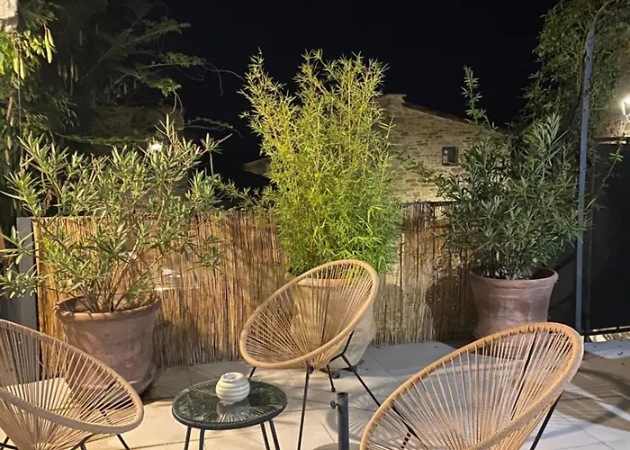 La Maison Du Pape * Monteils (Gard)